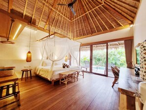 BoBosVilla7 | Blackout drapes, rollaway beds, free WiFi, bed sheets - BoBos Villa (Canggu)