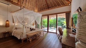 BoBosVilla1 | Blackout drapes, rollaway beds (surcharge), WiFi (free), bed sheets - BoBos Villa (Canggu)