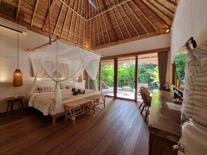 BoBosVilla1 | Blackout drapes, rollaway beds, free WiFi, bed sheets - BoBos Villa (Canggu)