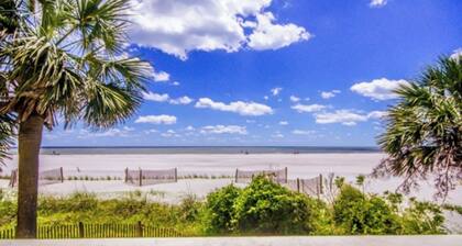 Beachfront IOP Villa with Outdoor Pool. Remodeled!