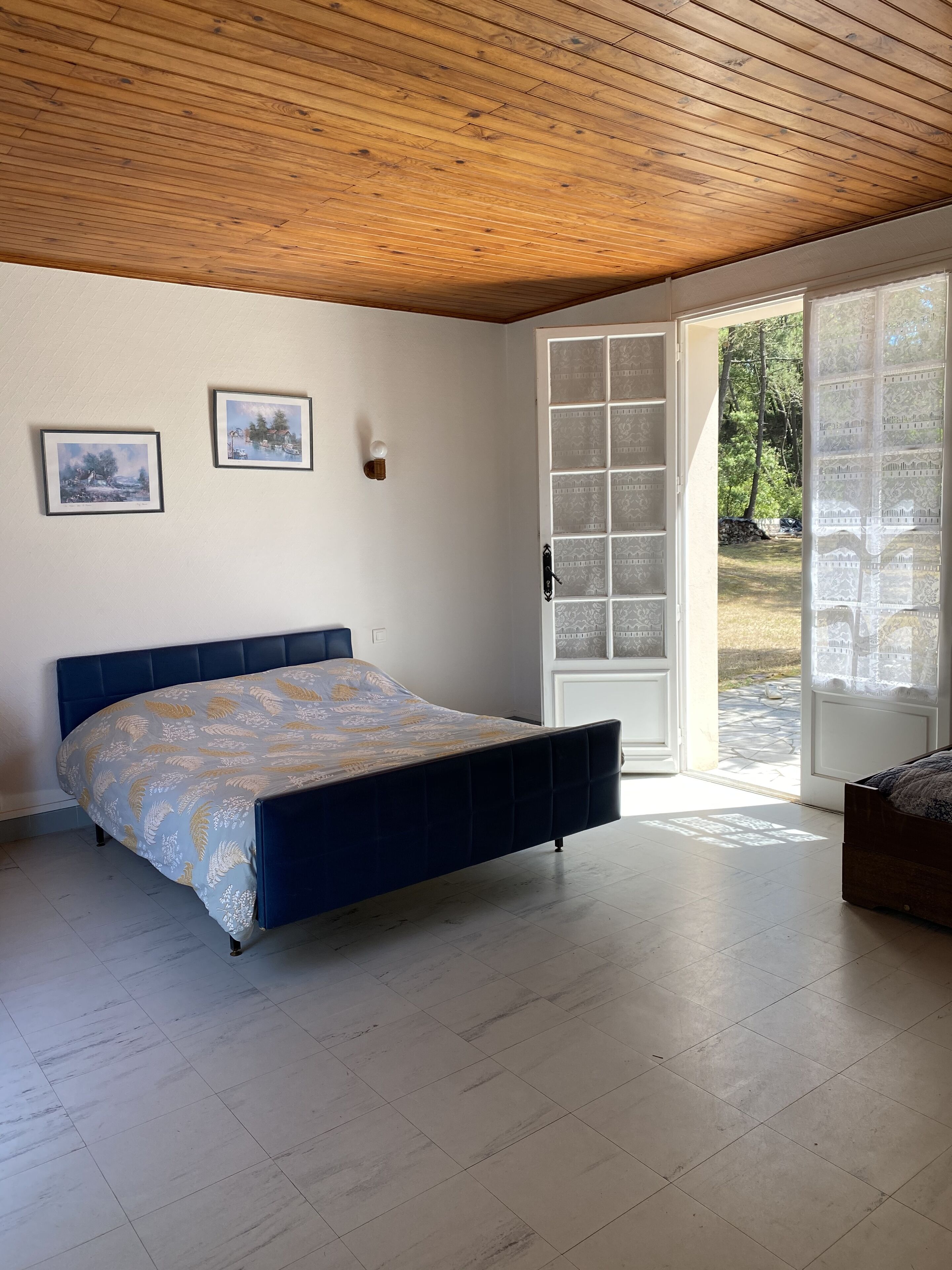 3 habitaciones, tabla de planchar con plancha y wifi gratis 