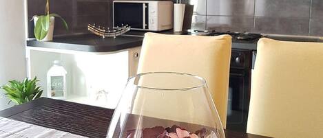 Apartment | In-room dining