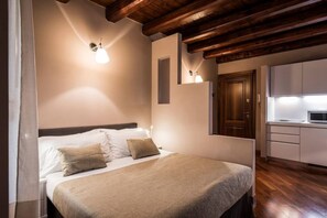 7 Schlafzimmer, kostenloses WLAN, Bettwäsche