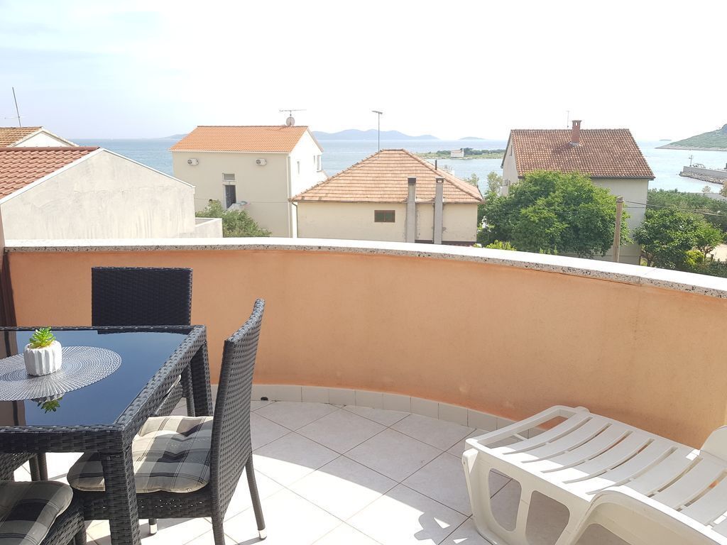 Apartment | Terrace/patio