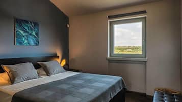 Villa, Private Pool | 3 bedrooms, individually decorated, individually furnished, desk