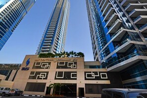 Cottage | Interior - Bay Central 1br890941601 (Dubai)
