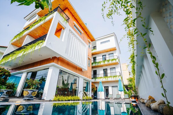 Exterior detail - Lip Lip Villa (Da Nang)