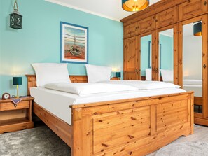 2 bedrooms, iron/ironing board, travel cot, free WiFi - App. Albatros - sea view! Here you can see, hear and smell the sea. (Insel Poel / OT Schwarzer Busch)