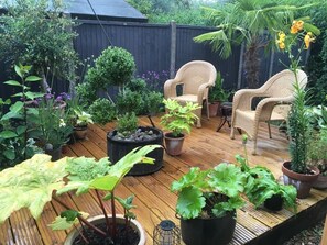 Terrace/patio - Country cottage set in a peaceful hamlet on the edge of the New Forest (Ringwood)