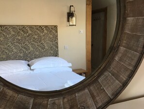 1 bedroom, iron/ironing board, WiFi, bed sheets - Country cottage set in a peaceful hamlet on the edge of the New Forest (Ringwood)