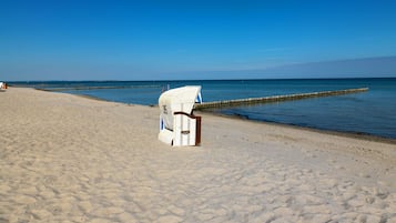 Una spiaggia nelle vicinanze