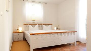 2 Schlafzimmer, Bügeleisen/Bügelbrett, Reisekinderbett, kostenloses WLAN