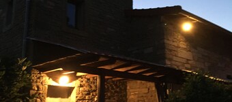 Maison Dans la Prairie. 6 Couchages + 2 Possible en Supplément