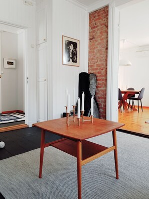 Ferienhaus | Essbereich im Zimmer