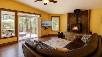 Smart TV, chimenea