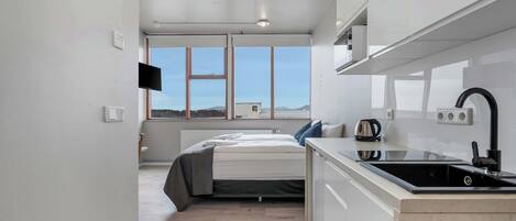 1 bedroom, WiFi, bed sheets