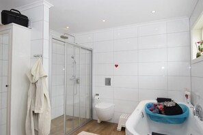 Maison, 5 chambres | Salle de bain