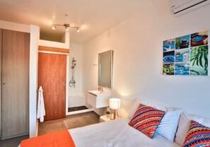 Villa, 2 camere da letto | 2 camere, una cassaforte in camera, con stile personalizzato