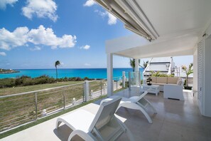 Panoramic Condo, 3 Bedrooms | Balcony view