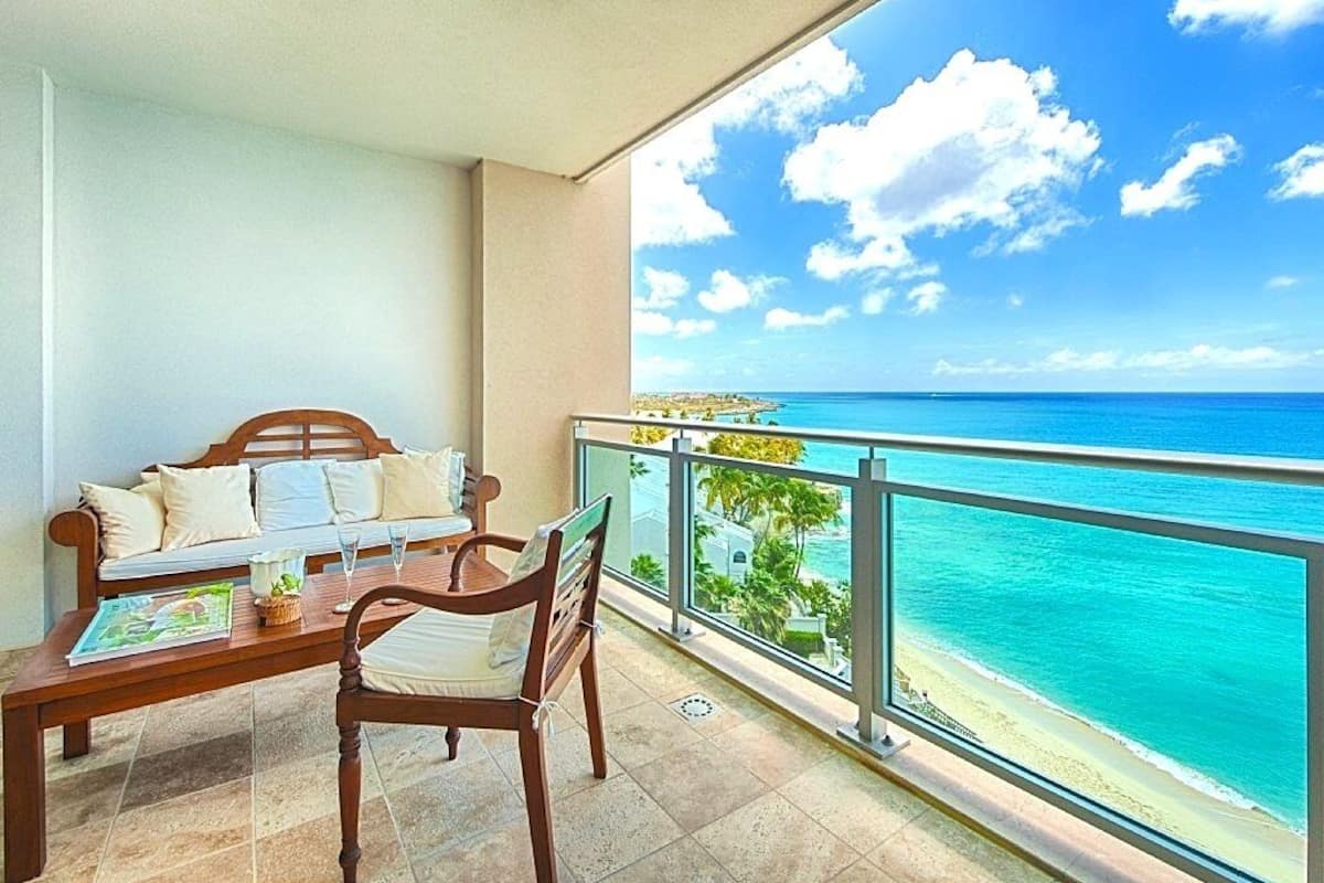 Comfort Condo | Balcony