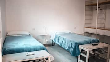 Deluxe Double or Twin Room (Vespucci) | Desk, soundproofing, free WiFi, bed sheets
