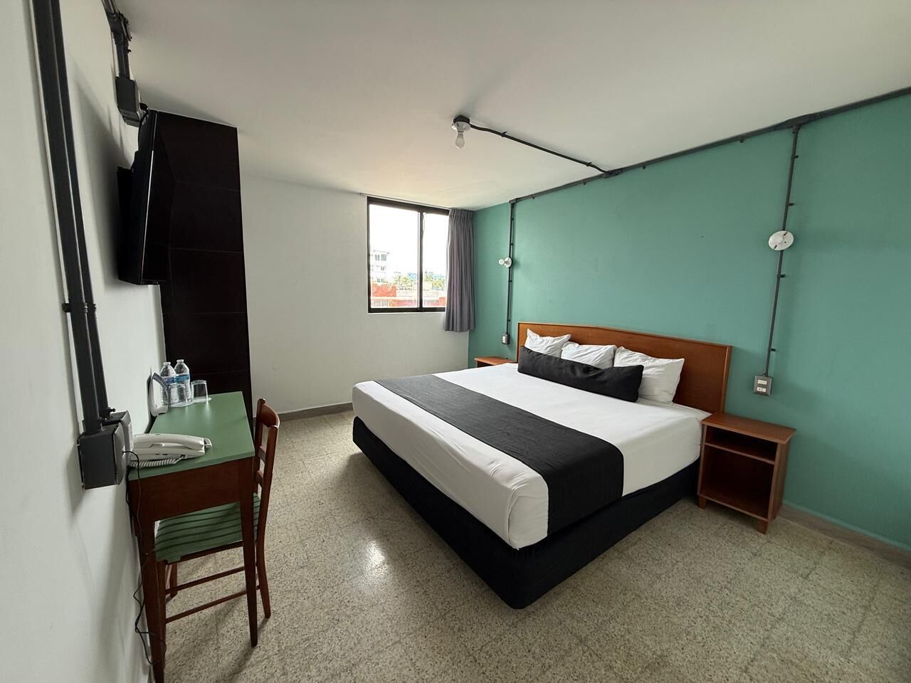 Wifi gratis y ropa de cama 