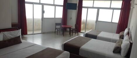 Superior Triple Room, Multiple Beds