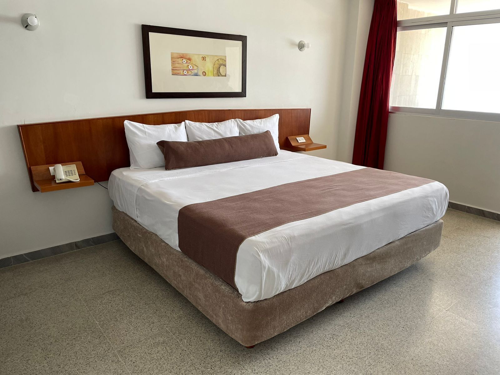 Free WiFi, bed sheets