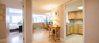 2122 Beachwood Villa