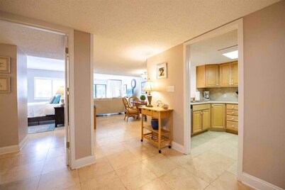 2122 Beachwood Villa