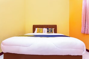 Room - Spot ON 2697 Homy House (Semarang)