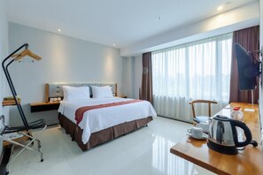 Room - The Royal Idi (Idi Rayeuk)