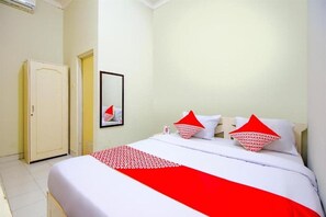 Room - OYO 3083 D Kost 3 Syariah (Yogyakarta)
