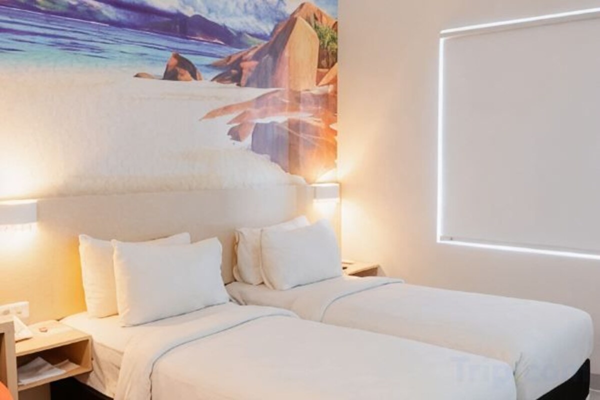 Executive Deluxe Twin Room