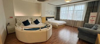 Shell Chengde Longhua County Xingzhou Road Hotel