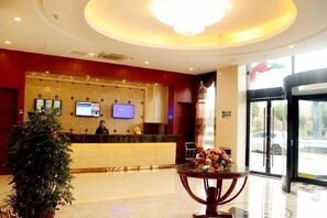 Lobby - GreenTree Inn Jiangsu Yancheng North Bus Station Bolian Plaza Business Hotel (Yancheng)