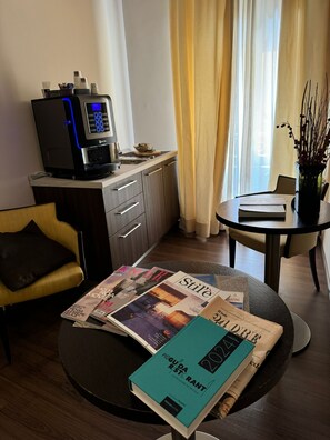 Business center - Maison delle Naiadi (Rome)