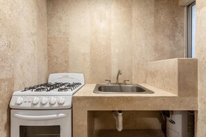 Appartement Club | Cuisine privée | Réfrigérateur, four, plaque de cuisson, lave-vaisselle