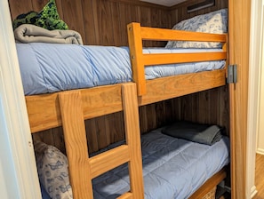 1 bedroom, Internet, bed sheets