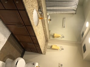 Articles de toilette (gratuits), séchoir à cheveux