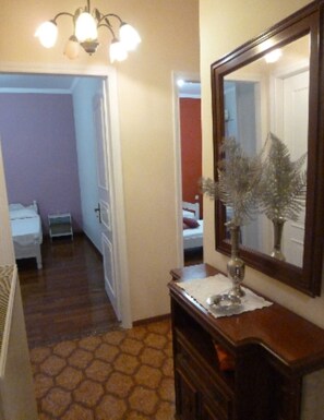 4 chambres, fer et planche à repasser, Wi-Fi, draps fournis