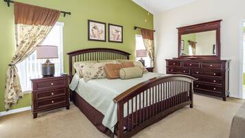 4 chambres, coffres-forts dans les chambres, fer et planche Ă repasser