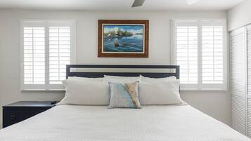 2 bedrooms, desk, free WiFi, bed sheets