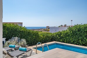 Pool - Villa Bini Chic · Villa Bini Chic❤️pool❤️seaview (Binibequer)