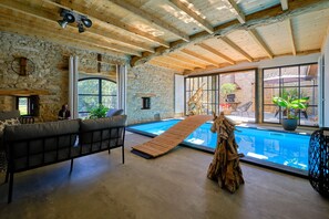Indoor pool, a heated pool - Gîte with PRIVATE indoor pool SPA terrace Green GOLF  (alzonne)