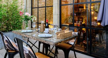 Gîte with PRIVATE indoor pool SPA terrace Green GOLF