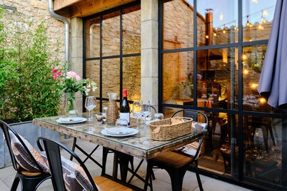 Gîte with PRIVATE indoor pool SPA terrace Green GOLF 