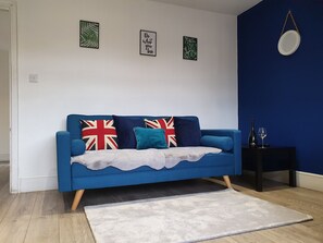 Comfort Apartment, 1 Bedroom | Living room