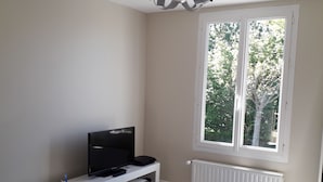 Living area - Holiday cottage for two. (Arpajon-sur-Cère)
