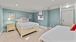 6 slaapkamers, een strijkplank/strijkijzer, gratis wifi, beddengoed